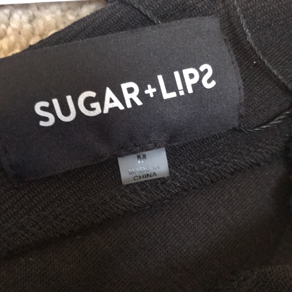 New! Sugar lips medium black ruffled dress. - Picture 5 of 9